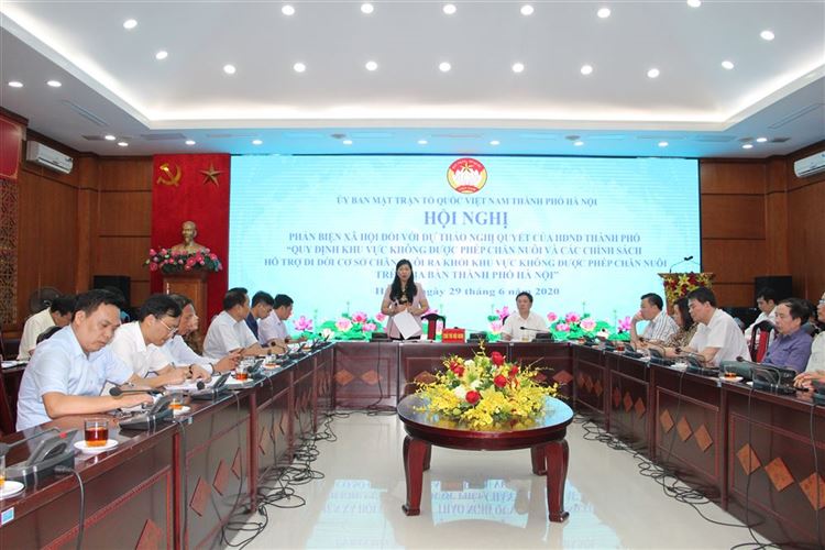 Ủy ban MTTQ Việt Nam TP Hà Nội phản biện chính sách di dời cơ sở chăn nuôi ra khỏi khu vực không được phép chăn nuôi