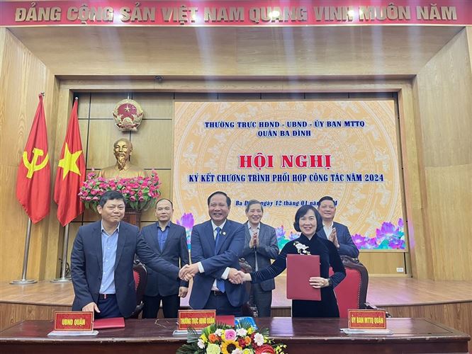 Hội nghị ký kết chương trình phối hợp công tác năm 2023 giữa HĐND – UBND - Ủy ban MTTQ Việt Nam quận Ba Đình