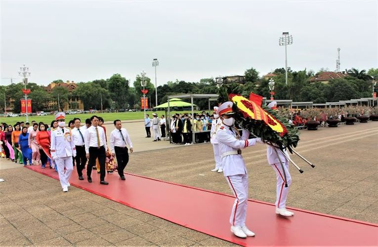 Quận Hai Bà Trưng tổ chức Lễ báo công dâng Bác  nhân kỷ niệm 133 năm Ngày sinh Chủ tịch Hồ Chí Minh