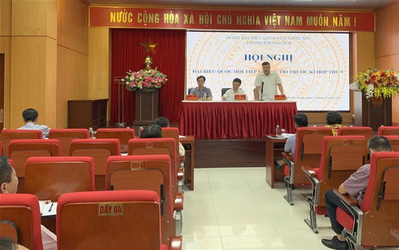 Đại biểu Quốc hội thành phố Hà Nội khoá XIV tiếp xúc cử tri trước kỳ họp thứ 9 tại quận Hai Bà Trưng