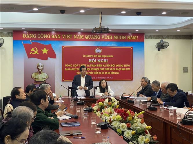 Uỷ ban MTTQ Việt Nam quận Đống Đa tổ chức Hội nghị tham gia đóng góp ý kiến và phản biện xã hội đối với Dự thảo “Báo cáo kết quả thực hiện Kế hoạch phát triển KT-XH, AN- QP năm 2022 và Kế hoạch phát triển KT-XH, AN- QP năm 2023”