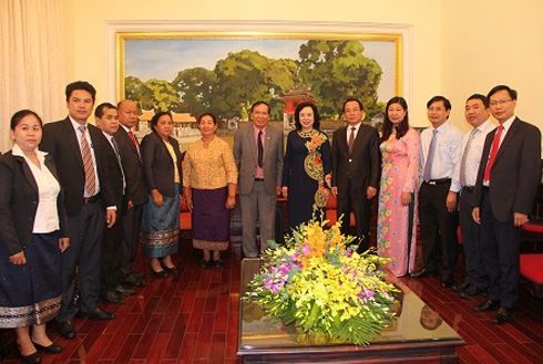 Ủy ban MTTQ Việt Nam TP Hà Nội tiếp đoàn đại biểu Ủy ban Mặt trận Lào xây dựng đất nước Thủ đô Viêng Chăn