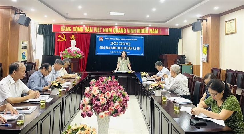Ủy ban MTTQ Việt Nam quận Hai Bà Trưng tổ chức giao ban, phản ánh Dư luận xã hội tháng 10/2023