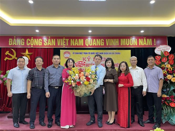 Quận Hai Bà Trưng tưng bừng các hoạt động kỷ niệm 92 năm ngày truyền thống MTTQ Việt Nam 