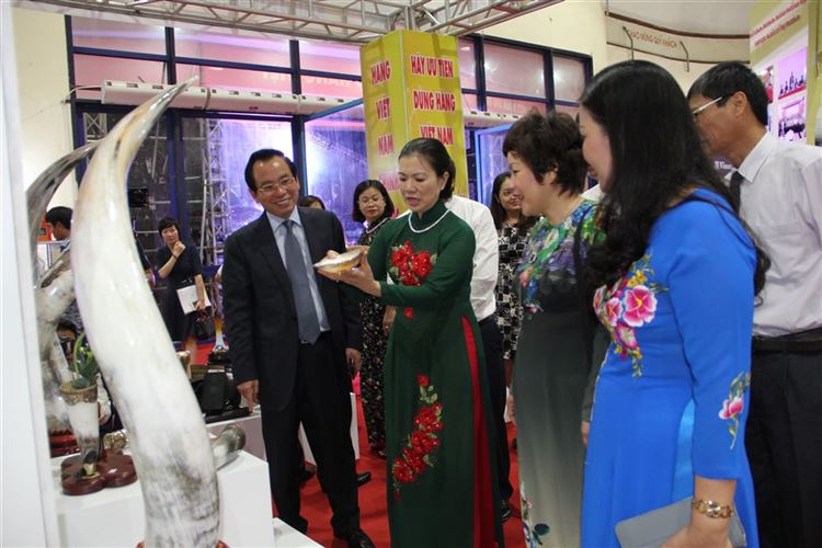 Lễ khai mạc Hội chợ hàng Việt và triển khai chương trình bình chọn “Hàng Việt Nam được người tiêu dùng yêu thích” năm 2018