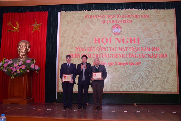 Quận Hoàn Kiếm tổng kết công tác năm 2018, triển khai chương trình năm 2019  triển khai kế hoạch liên tịch tổ chức hội nghị đại biểu nhân dân và phát động ủng hộ quỹ “Vì Biển, đảo Việt Nam” năm 2019