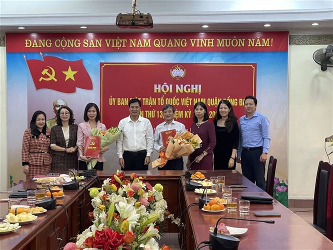 Công bố Quyết định về công tác cán bộ tại Ủy ban MTTQ Việt Nam quận Đống Đa