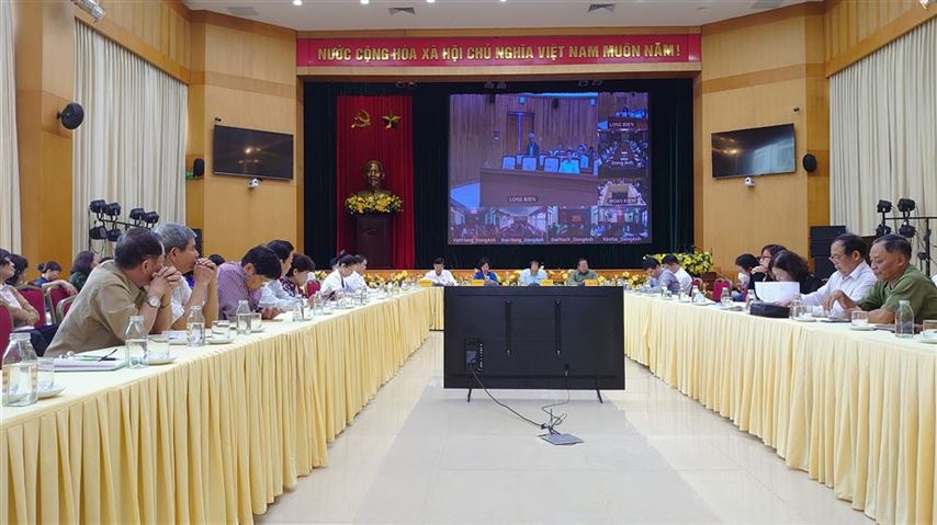 Đoàn đại biểu Quốc hội thành phố Hà Nội  tiếp xúc với cử tri quận Hoàn Kiếm, quận Long Biên và huyện Đông Anh sau kỳ họp thứ 4 Quốc hội khoá XV tại đơn vị bầu cử số 2 