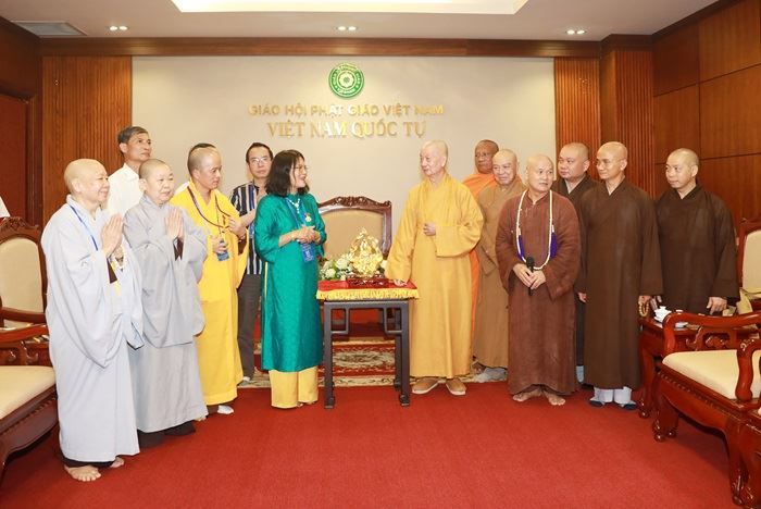 Đức Pháp chủ Giáo hội Phật giáo Việt Nam tiếp đoàn đại biểu Mặt trận Tổ quốc Việt Nam thành phố Hà Nội