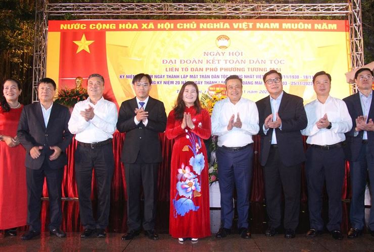 Chủ tịch UBND thành phố Hà Nội: Đoàn kết, đồng lòng cùng phát triển khu dân cư
