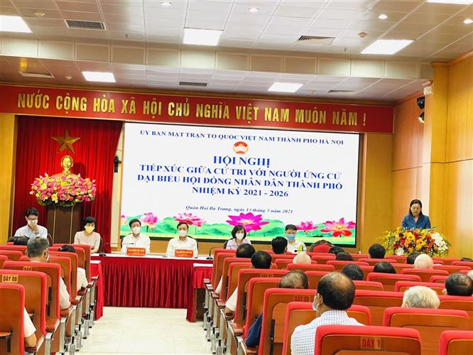 Người ứng cử đại biểu HĐND Thành phố Hà Nội tiếp xúc với cử tri tại đơn vị bầu cử số 4: Quận Hai Bà Trưng  
