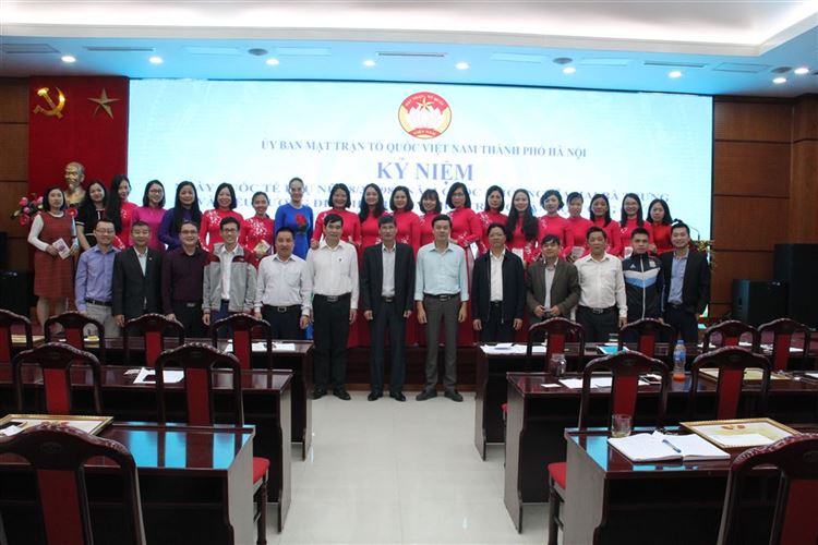 Biểu dương điển hình tiên tiến trong cán bộ, công chức, người lao động cơ quan Ủy ban MTTQ Việt Nam TP giai đoạn 2025-2020