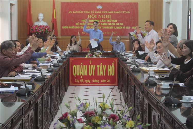 Ủy ban MTTQ Việt Nam quận Tây Hồ tổ chức thành công Hội nghị hiệp thương lần thứ Hai và đã thống nhất lập danh sách sơ bộ 68 người ứng cử đại biểu HĐND quận khóa VI, nhiệm kỳ 2021 – 2026 