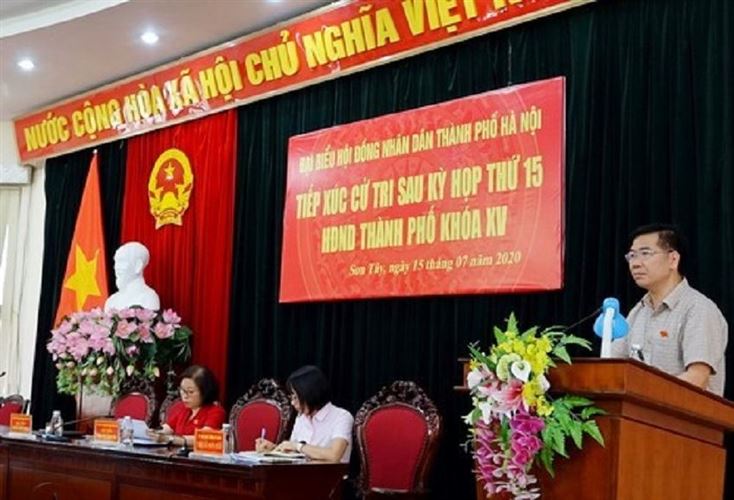 Đoàn đại biểu HĐND thành phố Hà Nội tiếp xúc với cử tri  thị xã Sơn Tây sau kỳ họp thứ 15