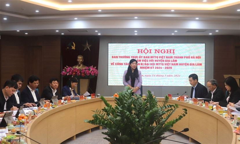 Tiếp tục lấy ý kiến nhân dân vào Văn kiện Đại hội MTTQ Việt Nam huyện Gia Lâm