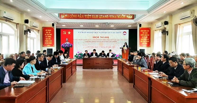 Ủy ban MTTQ Việt Nam quận Cầu Giấy chủ trì, phối hợp tổ chức Hội nghị lấy ý kiến góp ý của Nhân dân trên địa bàn quận vào Dự thảo Luật Đất đai (sửa đổi).