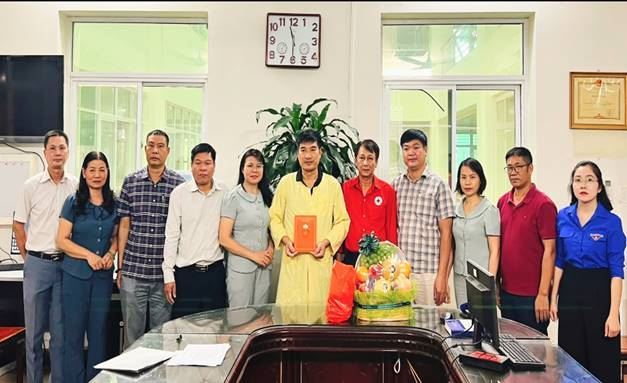 Ủy ban MTTQ Việt Nam huyện Thanh Trì thăm hỏi, động viên gia đình  nạn nhân vụ cháy tại xã Tứ Hiệp, huyện Thanh Trì