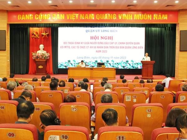 Lãnh đạo quận Long Biên đối thoại với MTTQ, các đoàn thể chính trị - xã hội và nhân dân trên địa bàn năm 2023