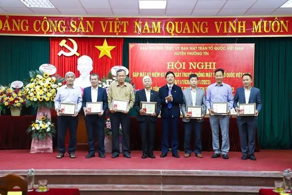 Ủy ban MTTQ Việt Nam huyện Thường Tín gặp mặt nhân kỷ niệm 93 năm ngày truyền thống MTTQ Việt Nam 