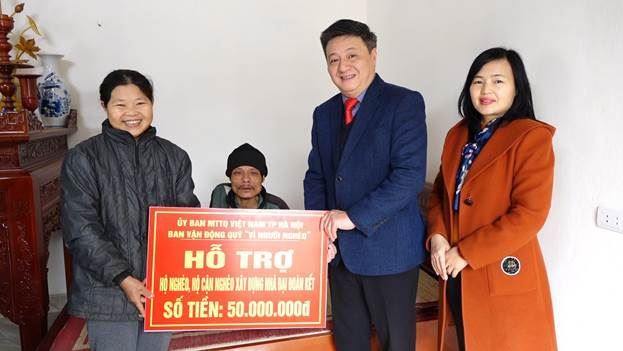 Huyện Thanh Oai hỗ trợ kinh phí xây dựng nhà Đại đoàn kết