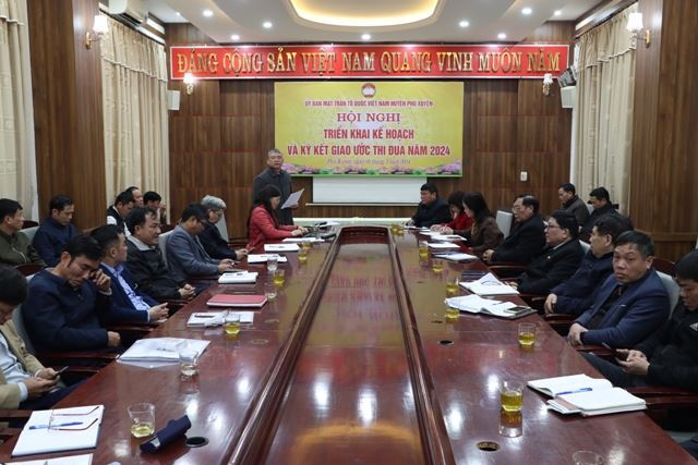 Uỷ ban MTTQ Việt Nam huyện Phú Xuyên tổ chức triển khai kế hoạch thi đua khen thưởng, đăng ký và ký kết giao ước thi đua năm 2024