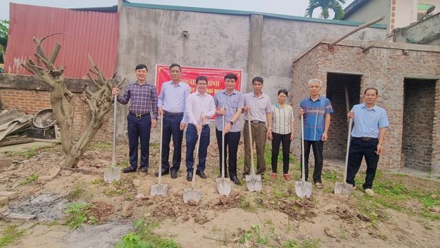 Khởi công xây dựng nhà Đại đoàn kết cho hộ cận nghèo tại xã Tiến Thịnh, huyện Mê Linh
