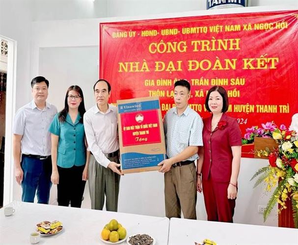 Huyện Thanh Trì gắn biển công trình chào mừng Đại hội đại biểu MTTQ Việt Nam các cấp Huyện nhiệm kỳ 2024 -2029