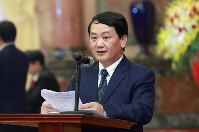 Phó Chủ tịch - Tổng Thư ký UBTƯ MTTQ Việt Nam Hầu A Lềnh phát biểu tại Hội nghị