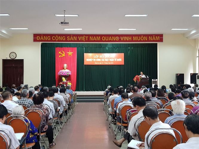 Ủy ban MTTQ Việt Nam quận Đống Đa tổ chức lớp bồi dưỡng nghiệp vụ công tác Mặt trận Tổ quốc năm 2018