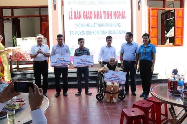 Quận Hoàng Mai hỗ trợ xây nhà tình nghĩa cho Mẹ Việt Nam anh hùng tại huyện Quế Sơn, tỉnh Quảng Nam