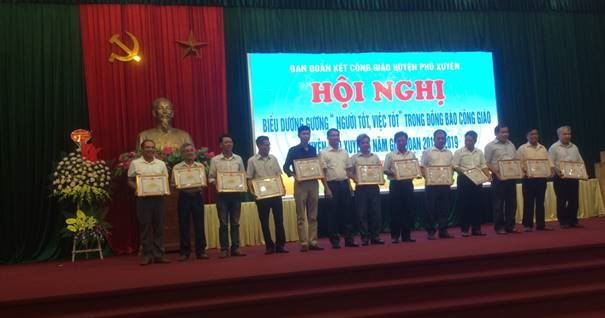 Huyện Phú Xuyên tổ chức hội nghị biểu dương gương “Người tốt việc tốt” trong đồng bào Công giáo giai đoạn 2015-2019