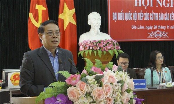 Đoàn đại biểu Quốc hội thành phố Hà Nội tiếp xúc cử tri Gia Lâm