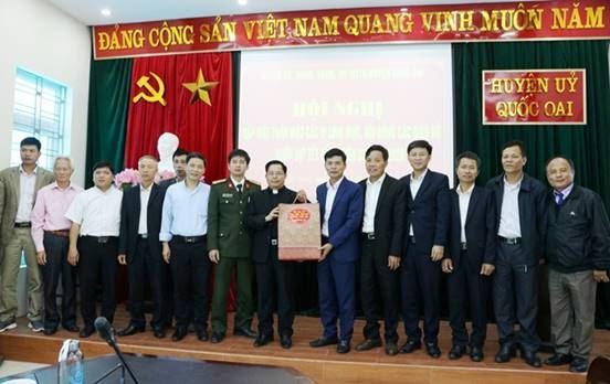 Huyện Quốc Oai gặp mặt các chức sắc Tôn giáo nhân dịp đón Tết Canh Tý 2020.              