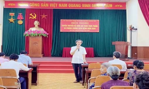 Ủy ban MTTQ Việt Nam huyện Thanh Trì tổ chức tuyên truyền vệ sinh an toàn thực phẩm và phòng chống dịch Covid-19