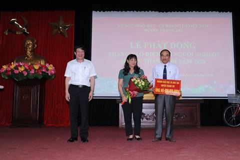 Huyện Thanh Trì phát động tháng cao điểm ủng hộ quỹ “Vì người nghèo” năm 2020 và ủng hộ đồng bào miền Trung bị thiệt hại do mưa lũ