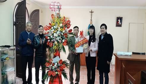 Lãnh đạo huyện Thanh Trì thăm và chúc mừng các giáo xứ, giáo họ nhân dịp mùa giáng sinh Noel 2020