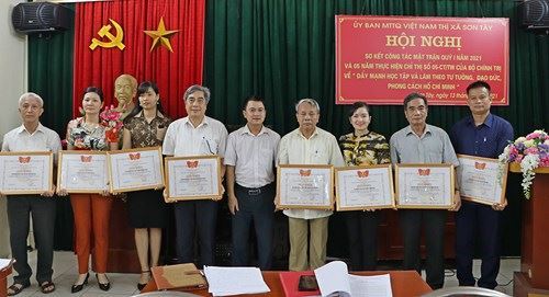 MTTQ Việt nam thị xã Sơn Tây sơ kết 5 năm thực hiện Chỉ thị số 05 của Bộ Chính trị.