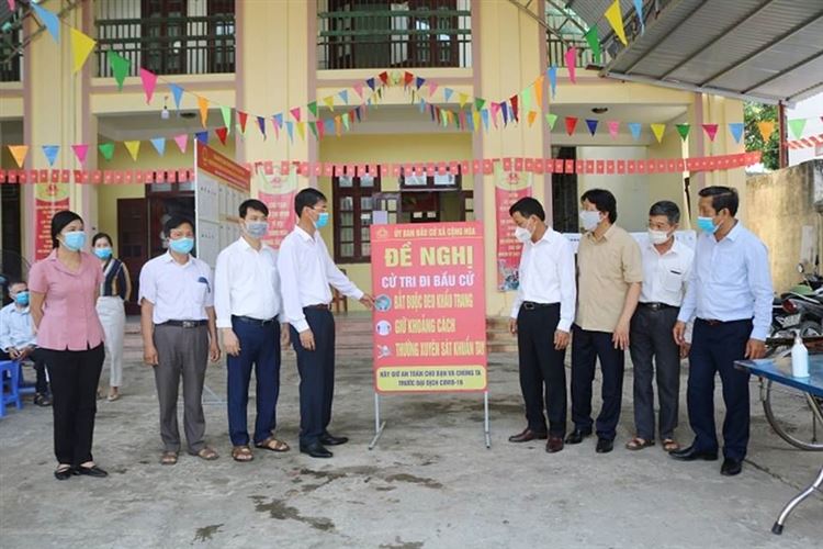 Ủy ban MTTQ VN Thành phố Hà Nội kiểm tra công các chuẩn bị bầu cử tại huyện Quốc Oai  