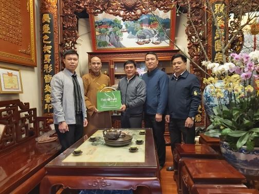 Quận Long Biên thăm hỏi, giám sát các chùa nhân dịp đầu năm 2022  