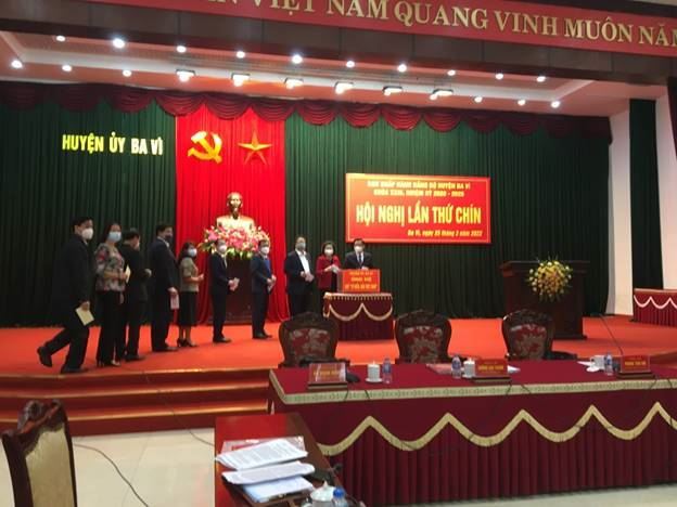 Cán bộ và nhân dân huyện Ba Vì tích cực ủng hộ Quỹ “Vì biển, đảo Việt Nam” năm 2022