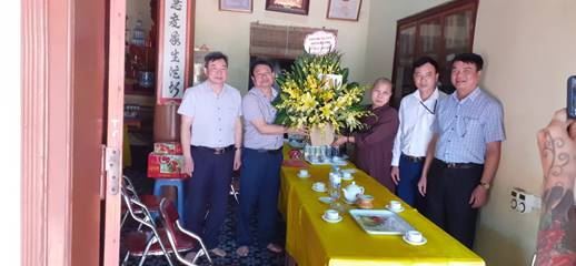 Huyện Mê Linh tổ chức đi thăm, chúc mừng Đại Lễ Phật đản 2022 – Phật lịch 2566 tại các chùa trên địa bàn huyện