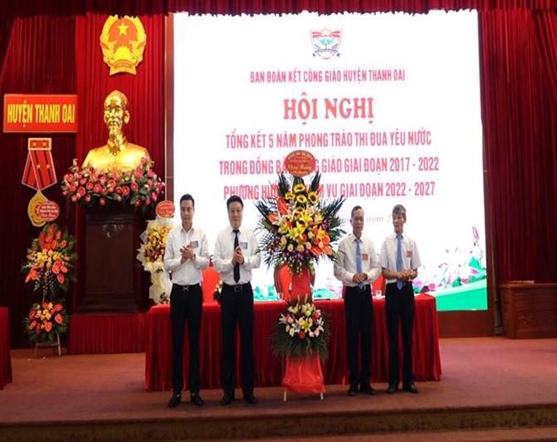 Huyện Thanh Oai tổng kết 5 năm phong trào thi đua yêu nước trong đồng bào Công giáo giai đoạn 2017-2022