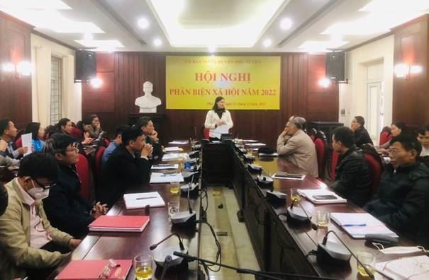 Ủy ban MTTQ Việt Nam huyện Phú Xuyên phản biện xã hội vào dự thảo báo cáo tình hình thực hiện nhiệm vụ phát triển kinh tế - xã hội, quốc phòng, an ninh năm 2022 