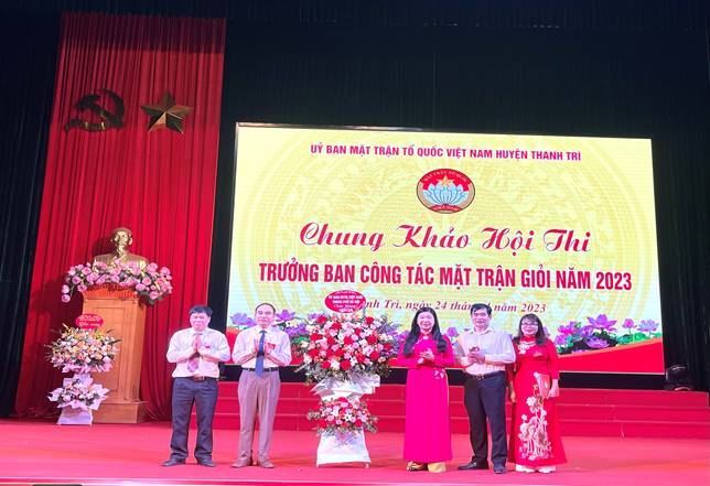 MTTQ huyện Thanh Trì tổ chức thành công Hội thi “Trưởng ban Công tác mặt trận giỏi” năm 2023 chào mừng  kỷ niệm Giải phóng miền Nam thống nhất đất nước (30/4/1975 - 30/4/2023).