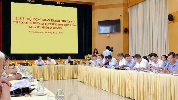 Đại biểu HĐND thành phố Hà Nội khoá XVI  tiếp xúc với cử tri quận Hoàn Kiếm trước kỳ họp thứ 12 tại đơn vị bầu cử số 2