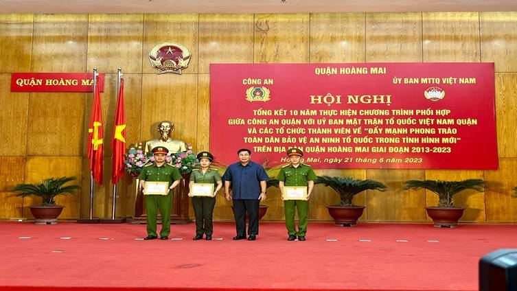 Hội nghị tổng kết 10 năm thực hiện chương trình phối hợp giữa công an quận và Uỷ ban MTTQ Việt Nam quận và các tổ chức thành viên về “Đẩy mạnh phong trào  toàn dân bảo vệ an ninh tổ quốc trong tình hình mới”  trên địa bàn quận Hoàng Mai giai đoạn 2013-2023