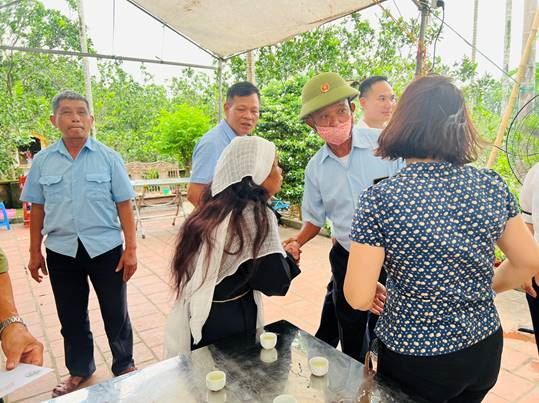 Ủy ban MTTQ Việt Nam huyện Quốc Oai kịp thời hỗ trợ gia đình gặp thiên tai hỏa hoạn