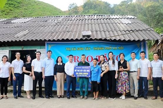 Sơn Tây – hành trình tri ân, thăm và tặng quà các gia đình chính sách có hoàn cảnh khó khăn tại huyện Vị Xuyên tỉnh Hà Giang