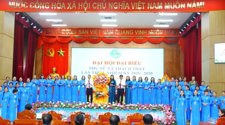 Chúc mừng Đại hội đại biểu Phụ nữ xã Thạch Thất lần thứ I, nhiệm kỳ 2025-2030 thành công tốt đẹp.
