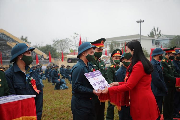 Thị xã Sơn Tây rộn ràng ngày hội tòng quân năm 2022